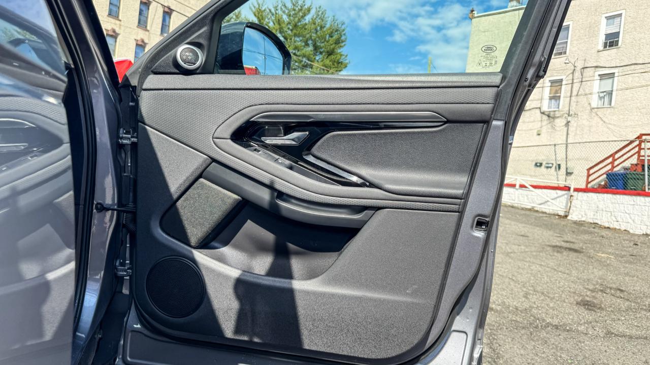 Land Rover Range Rover Evoque S AWD 2023