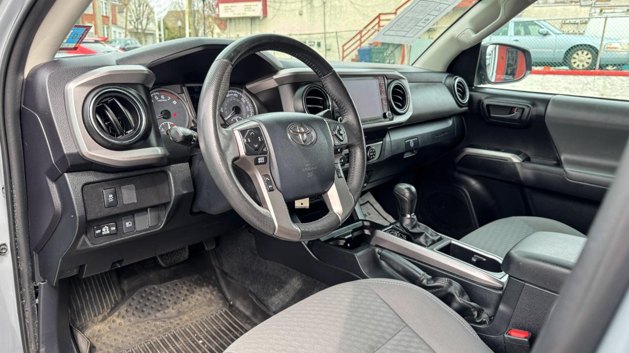 Toyota Tacoma 2WD Double Cab I4 AT SR5 (Natl) 2020