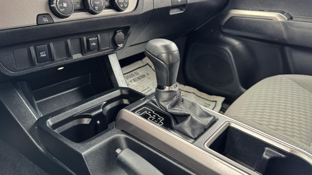 Toyota Tacoma 2WD Double Cab I4 AT SR5 (Natl) 2020