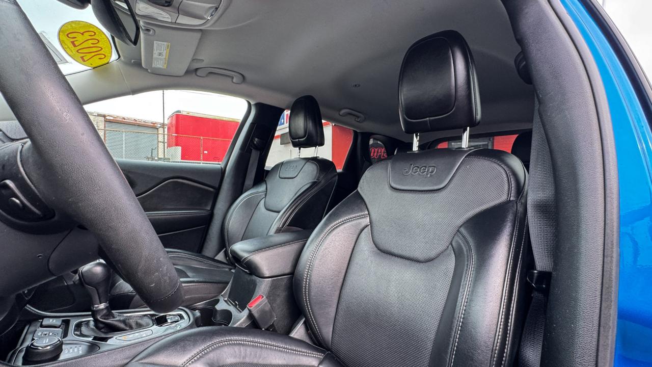 Jeep Cherokee Altitude Lux 4x4 2023