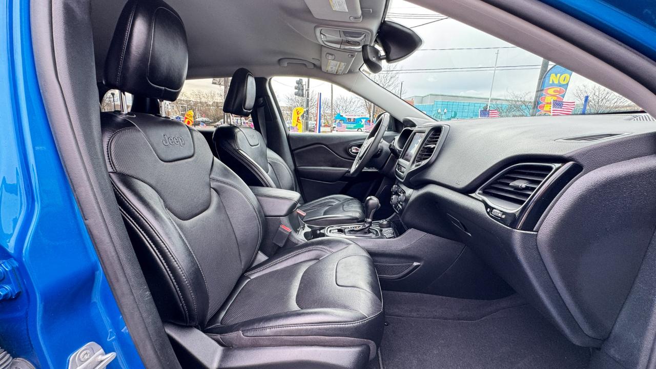 Jeep Cherokee Altitude Lux 4x4 2023