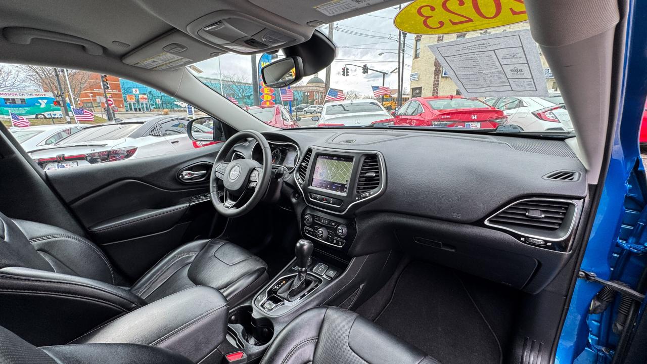 Jeep Cherokee Altitude Lux 4x4 2023