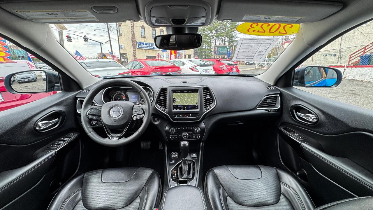 Jeep Cherokee Altitude Lux 4x4 2023