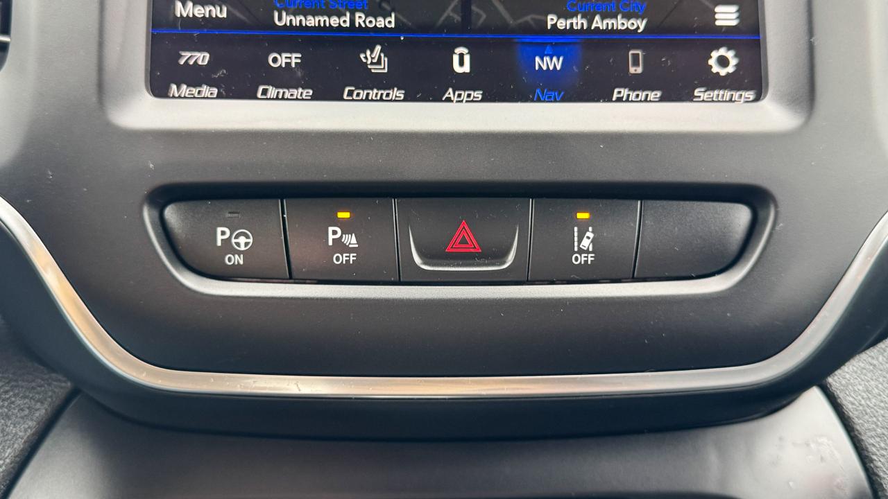 Jeep Cherokee Altitude Lux 4x4 2023