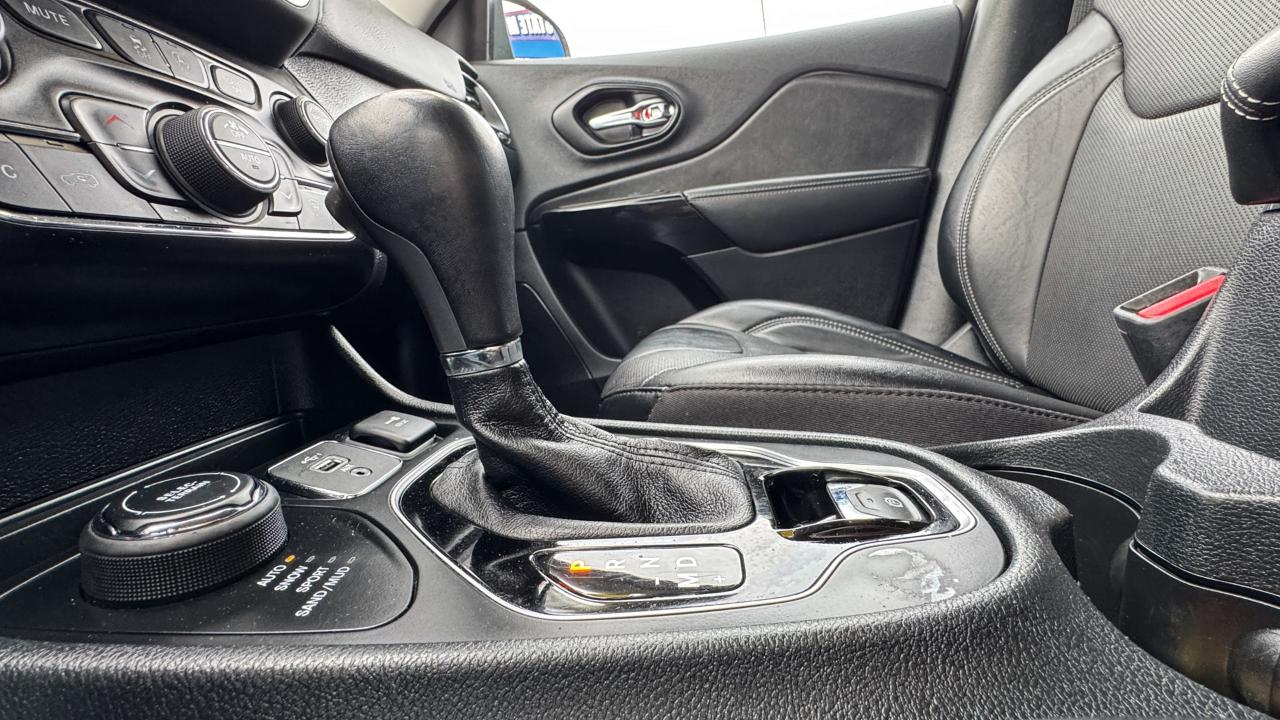 Jeep Cherokee Altitude Lux 4x4 2023