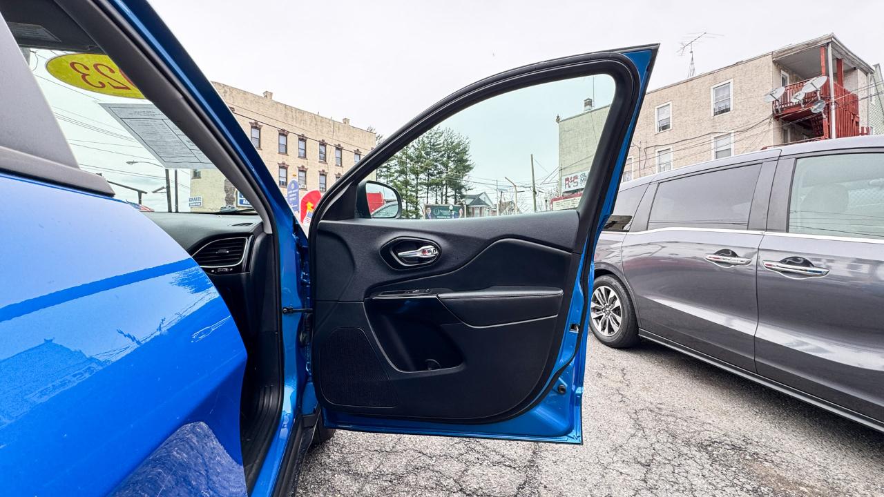 Jeep Cherokee Altitude Lux 4x4 2023