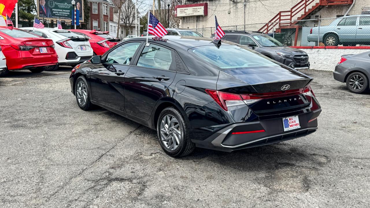 Hyundai Elantra SEL IVT 2024