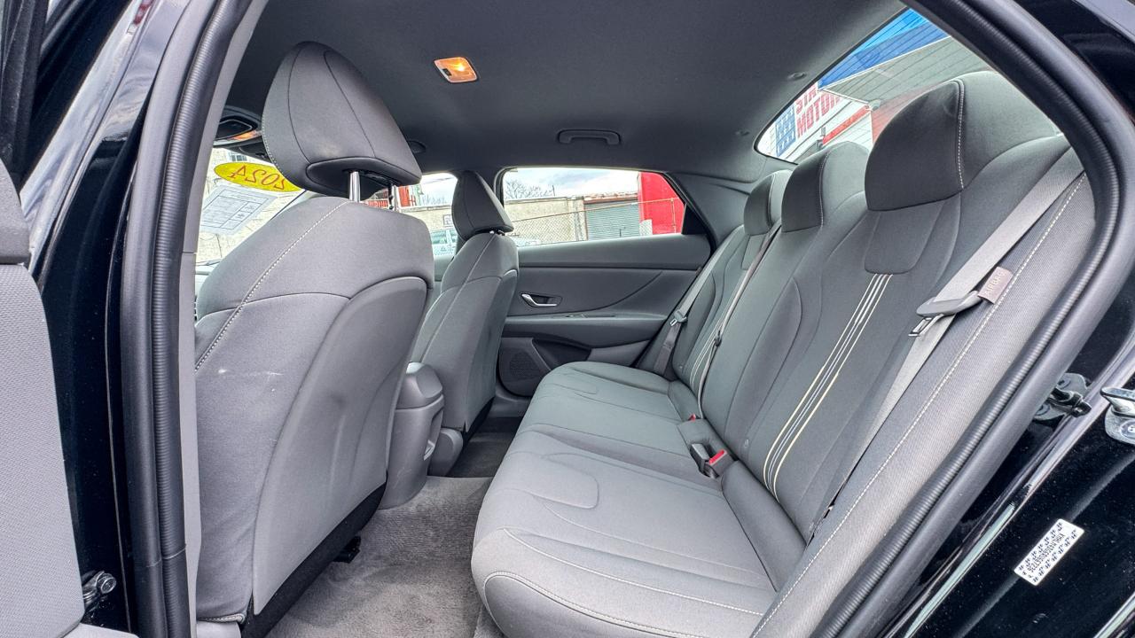 Hyundai Elantra SEL IVT 2024