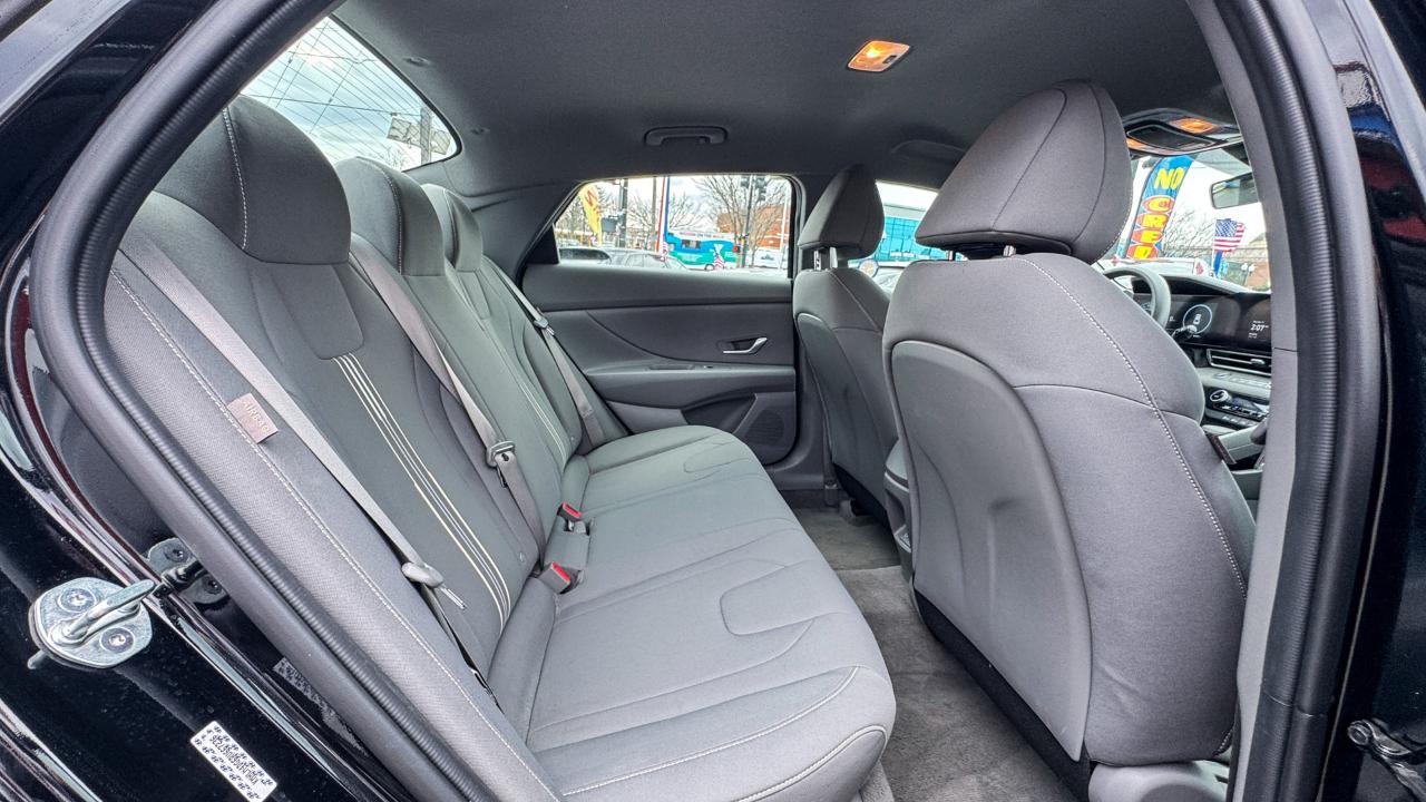 Hyundai Elantra SEL IVT 2024