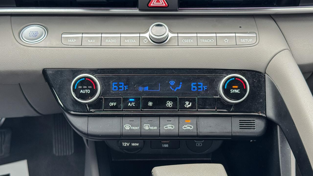 Hyundai Elantra SEL IVT 2024