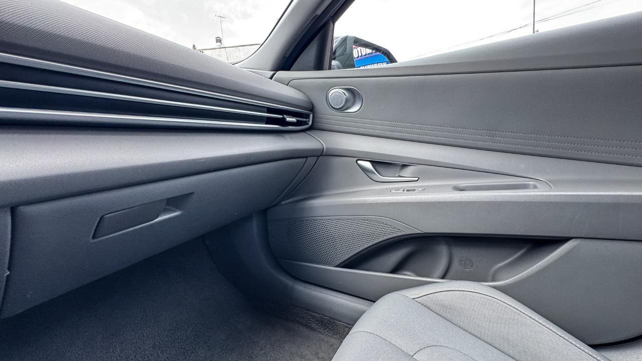 Hyundai Elantra SEL IVT 2024