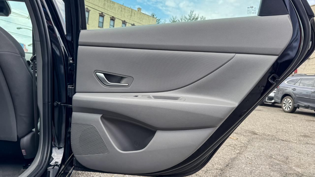 Hyundai Elantra SEL IVT 2024