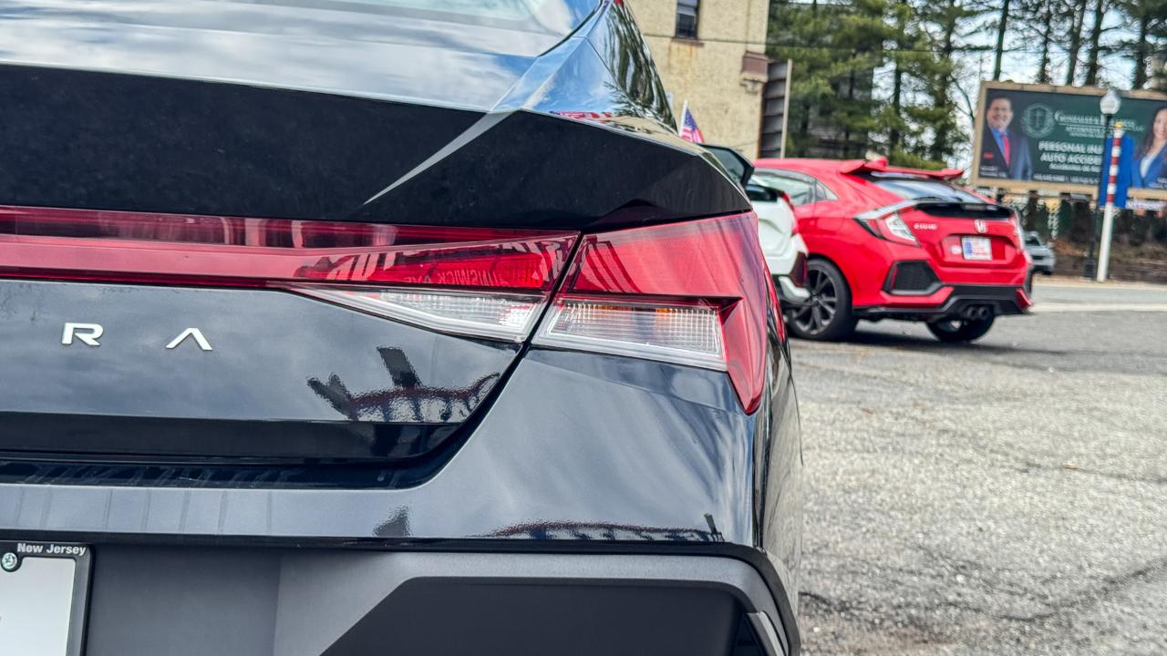 Hyundai Elantra SEL IVT 2024