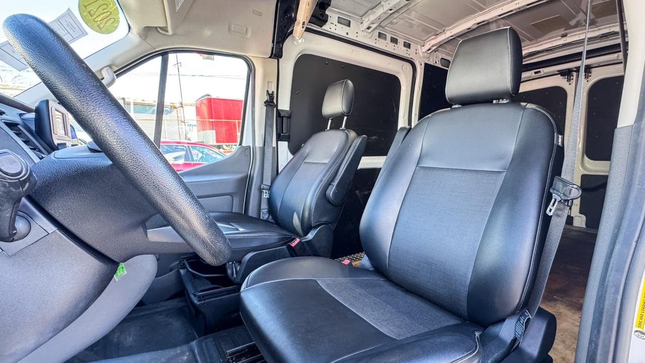 Ford Transit Cargo Van T-250 130" Med Rf 9070 GVWR RWD 2021