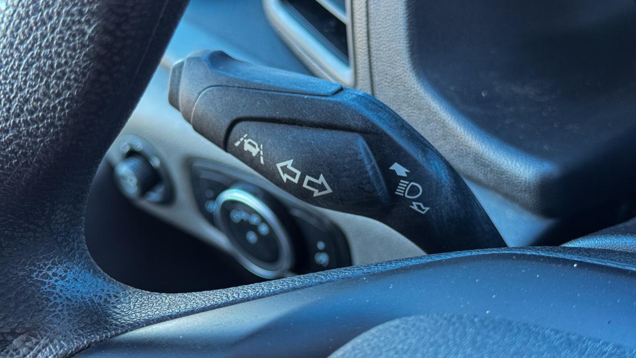 Ford Transit Cargo Van T-250 130" Med Rf 9070 GVWR RWD 2021