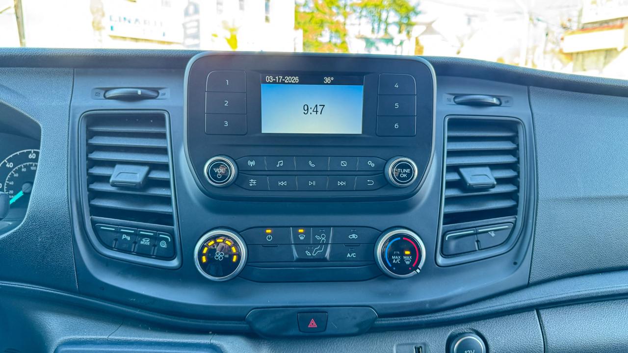 Ford Transit Cargo Van T-250 130" Med Rf 9070 GVWR RWD 2021