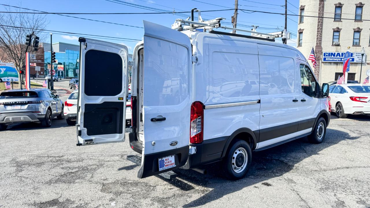 Ford Transit Cargo Van T-250 130" Med Rf 9070 GVWR RWD 2021