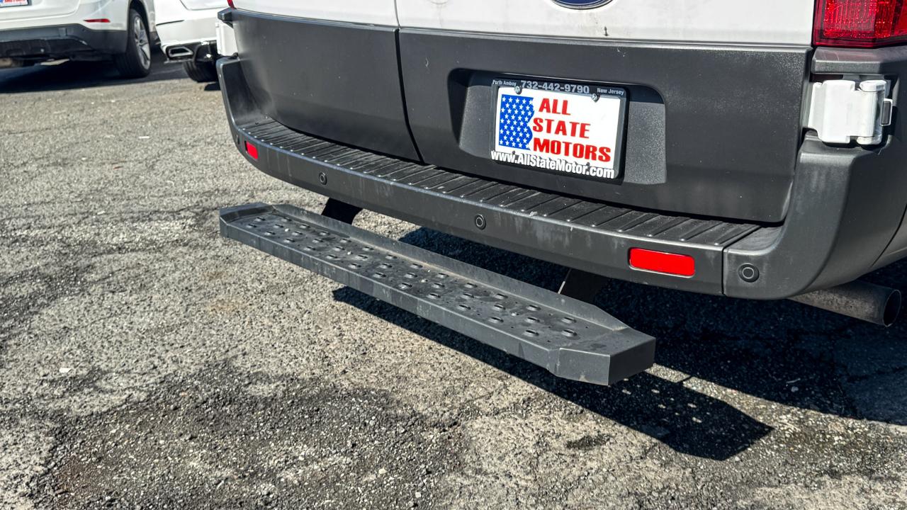 Ford Transit Cargo Van T-250 130" Med Rf 9070 GVWR RWD 2021