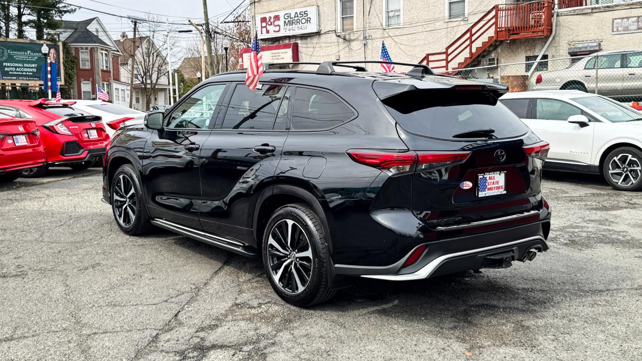 Toyota Highlander XSE AWD (Natl) 2021