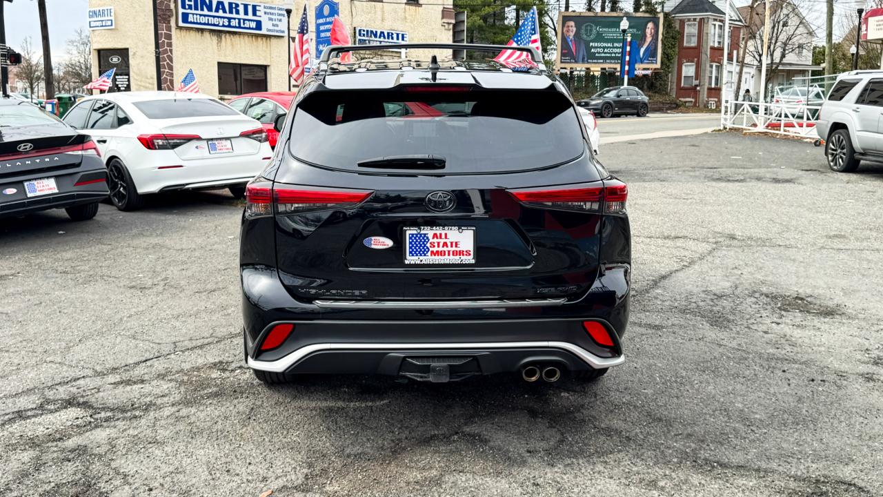 Toyota Highlander XSE AWD (Natl) 2021