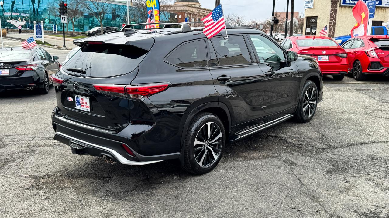 Toyota Highlander XSE AWD (Natl) 2021