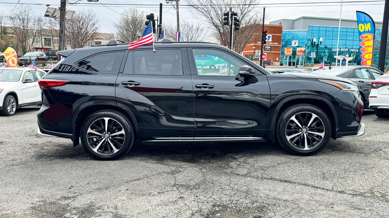 Toyota Highlander XSE AWD (Natl) 2021