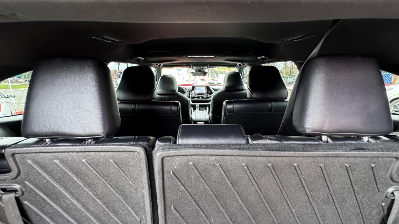 Toyota Highlander XSE AWD (Natl) 2021