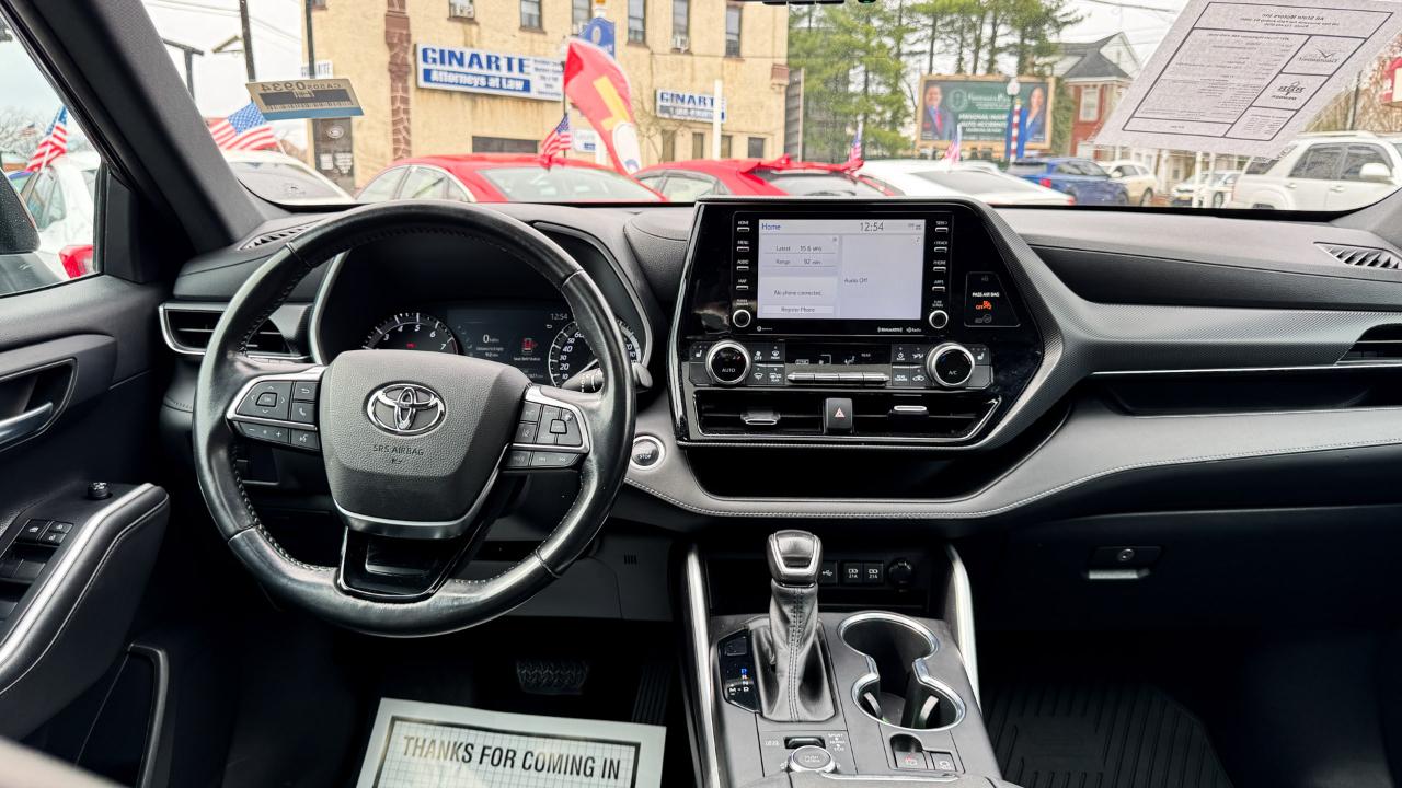 Toyota Highlander XSE AWD (Natl) 2021