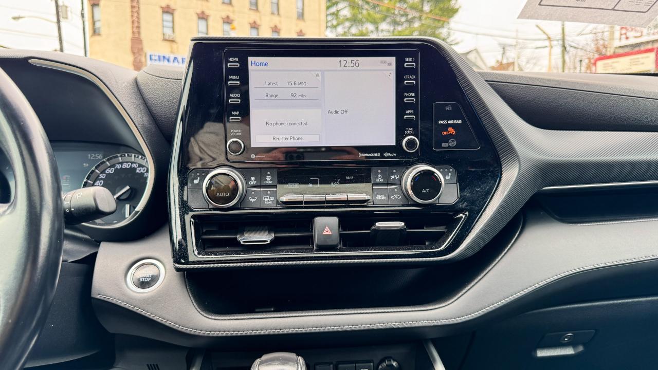 Toyota Highlander XSE AWD (Natl) 2021