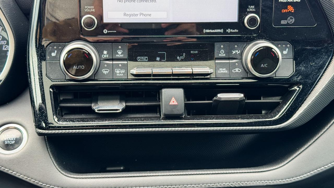 Toyota Highlander XSE AWD (Natl) 2021