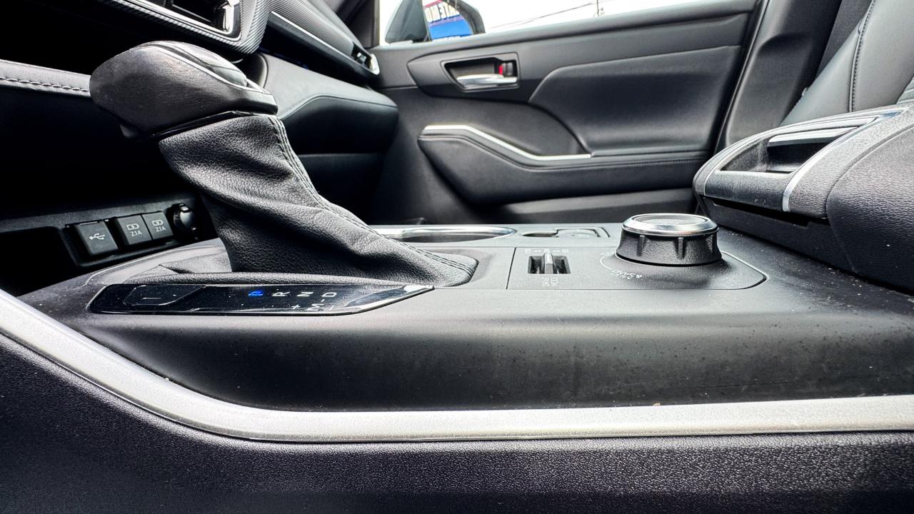 Toyota Highlander XSE AWD (Natl) 2021