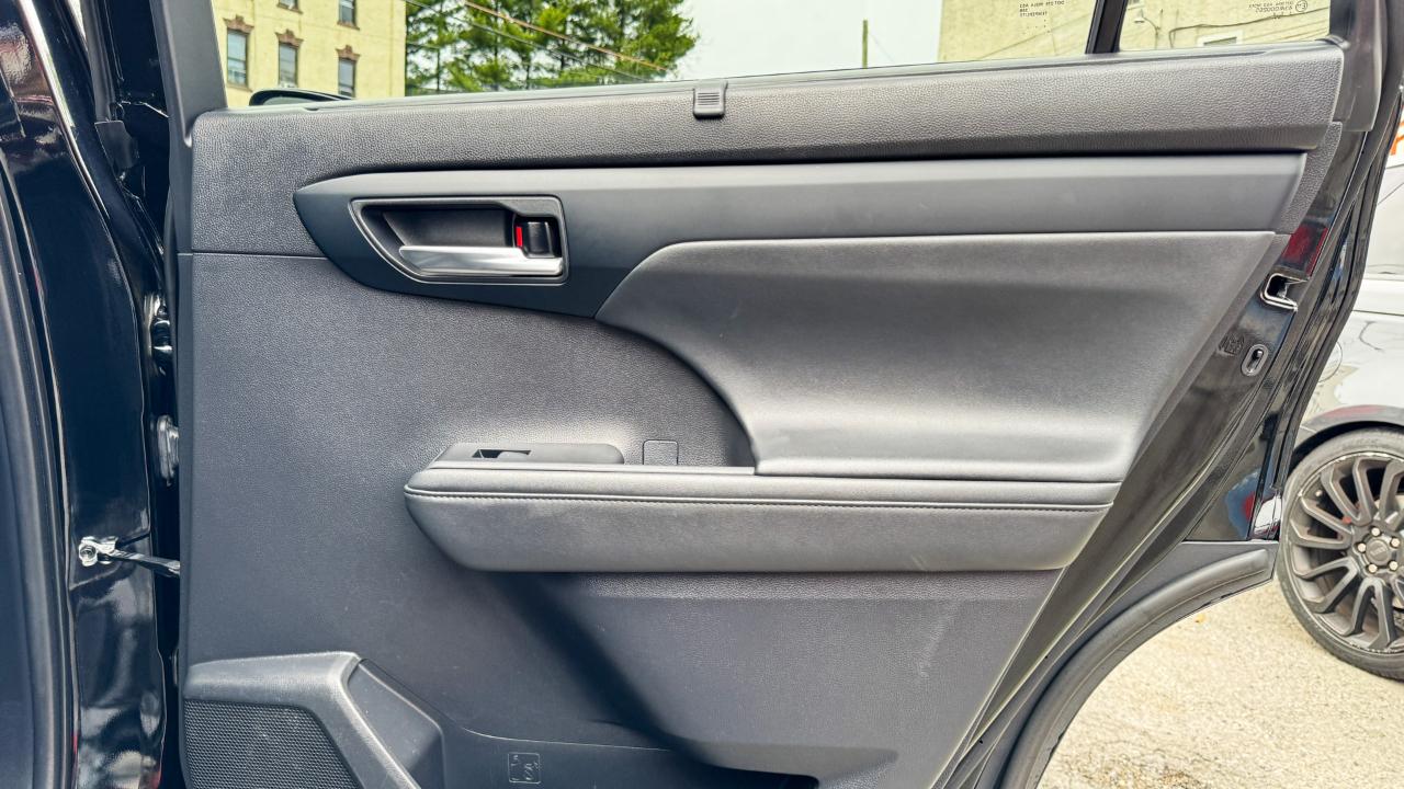 Toyota Highlander XSE AWD (Natl) 2021