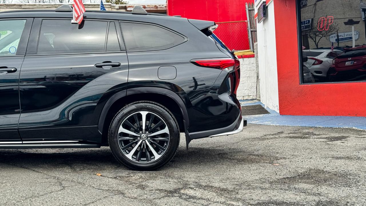 Toyota Highlander XSE AWD (Natl) 2021