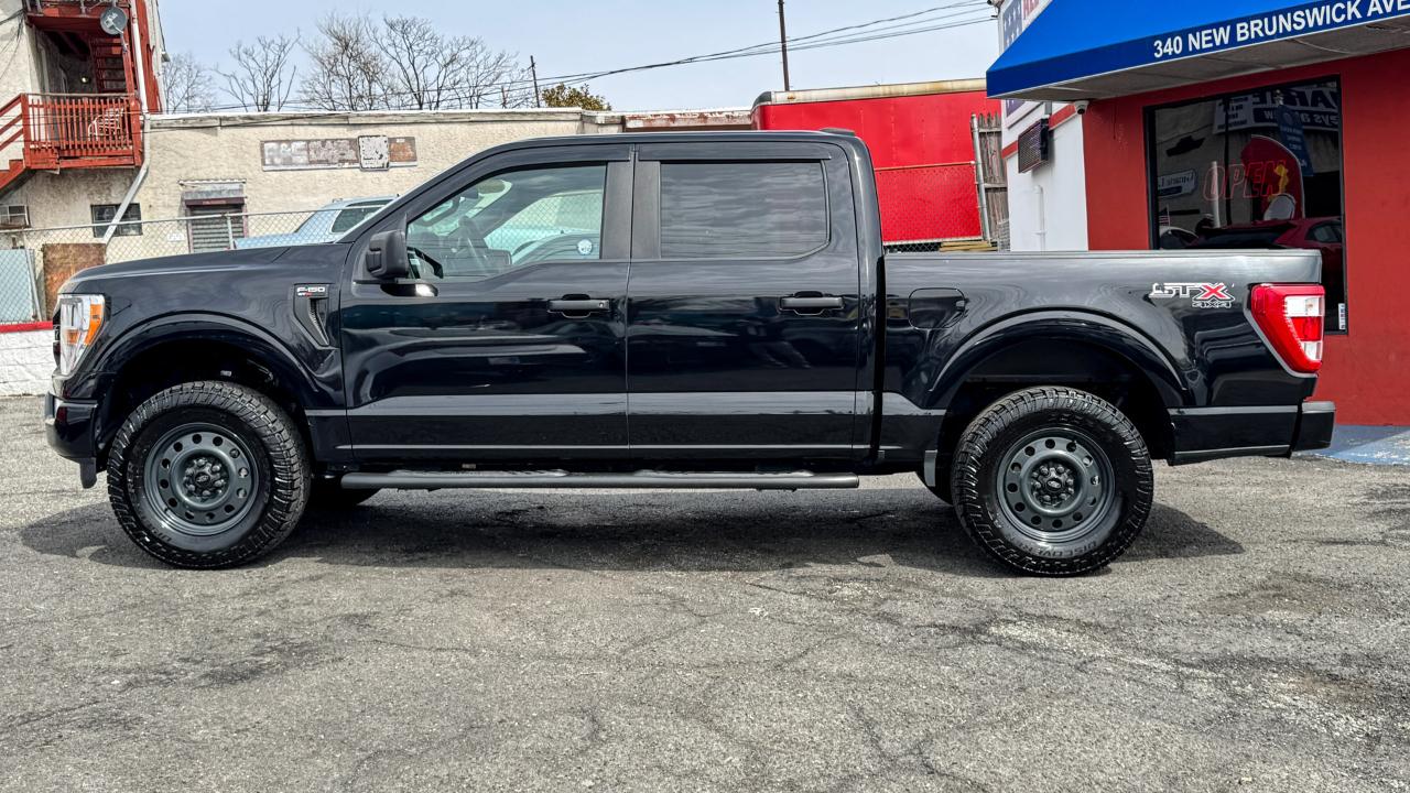 Ford F-150 4WD SuperCrew 150" XL 2021