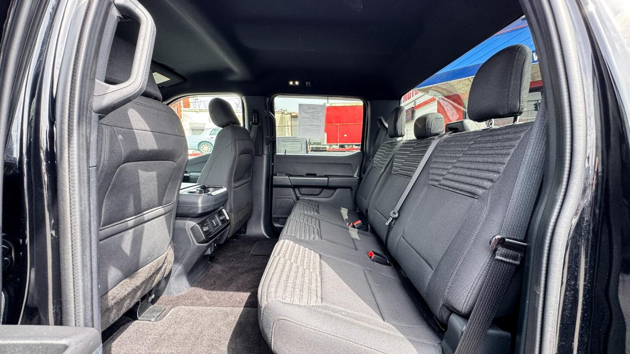 Ford F-150 4WD SuperCrew 150" XL 2021