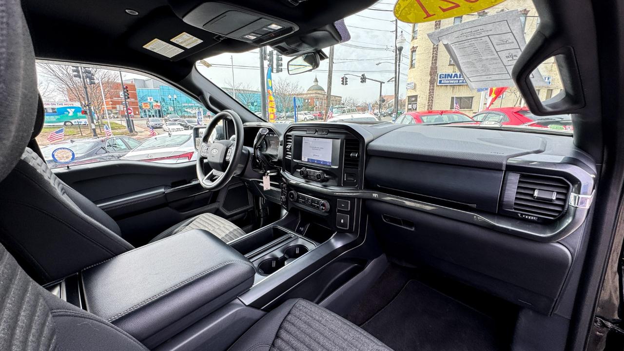 Ford F-150 4WD SuperCrew 150" XL 2021