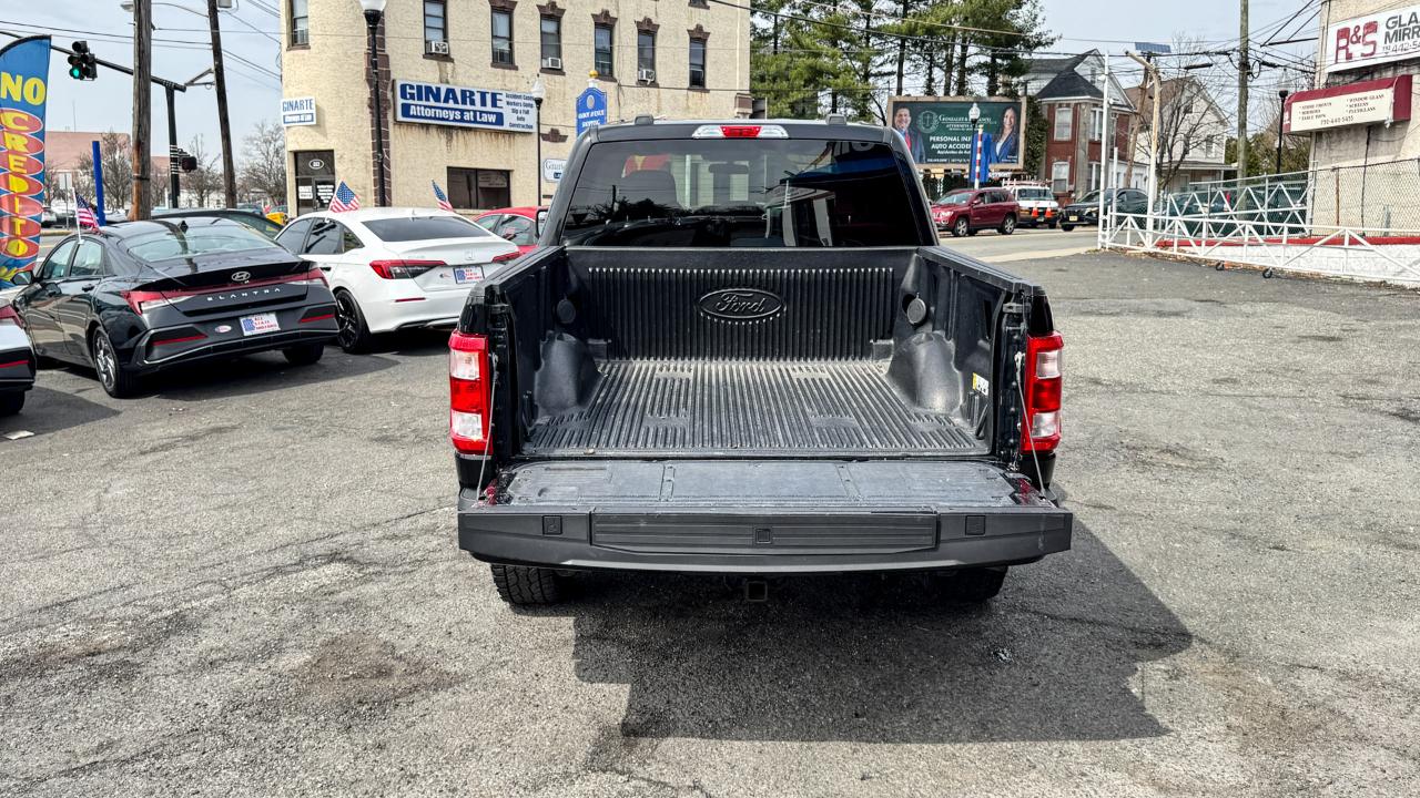 Ford F-150 4WD SuperCrew 150" XL 2021