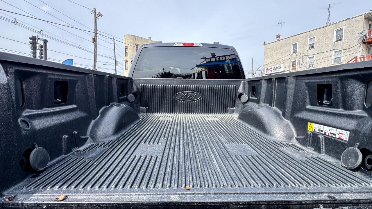 Ford F-150 4WD SuperCrew 150" XL 2021