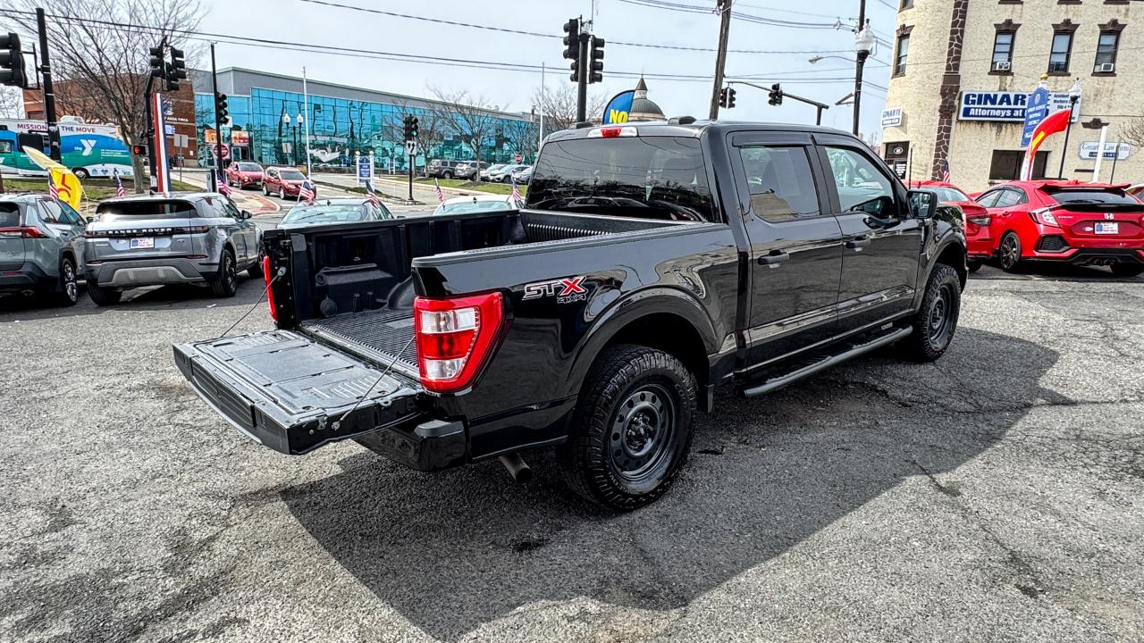 Ford F-150 4WD SuperCrew 150" XL 2021