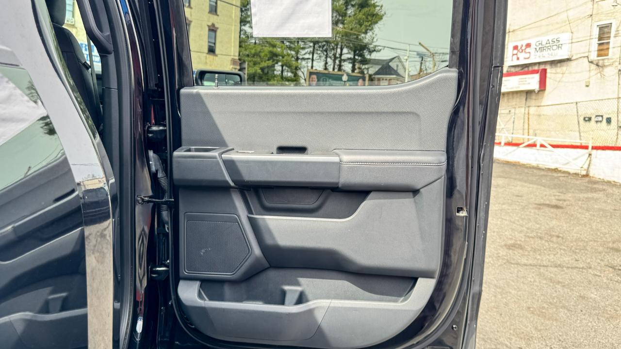 Ford F-150 4WD SuperCrew 150" XL 2021