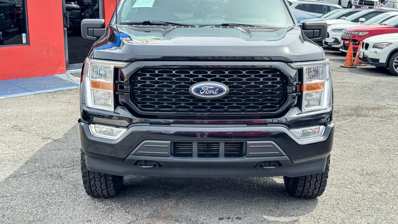 Ford F-150 4WD SuperCrew 150" XL 2021