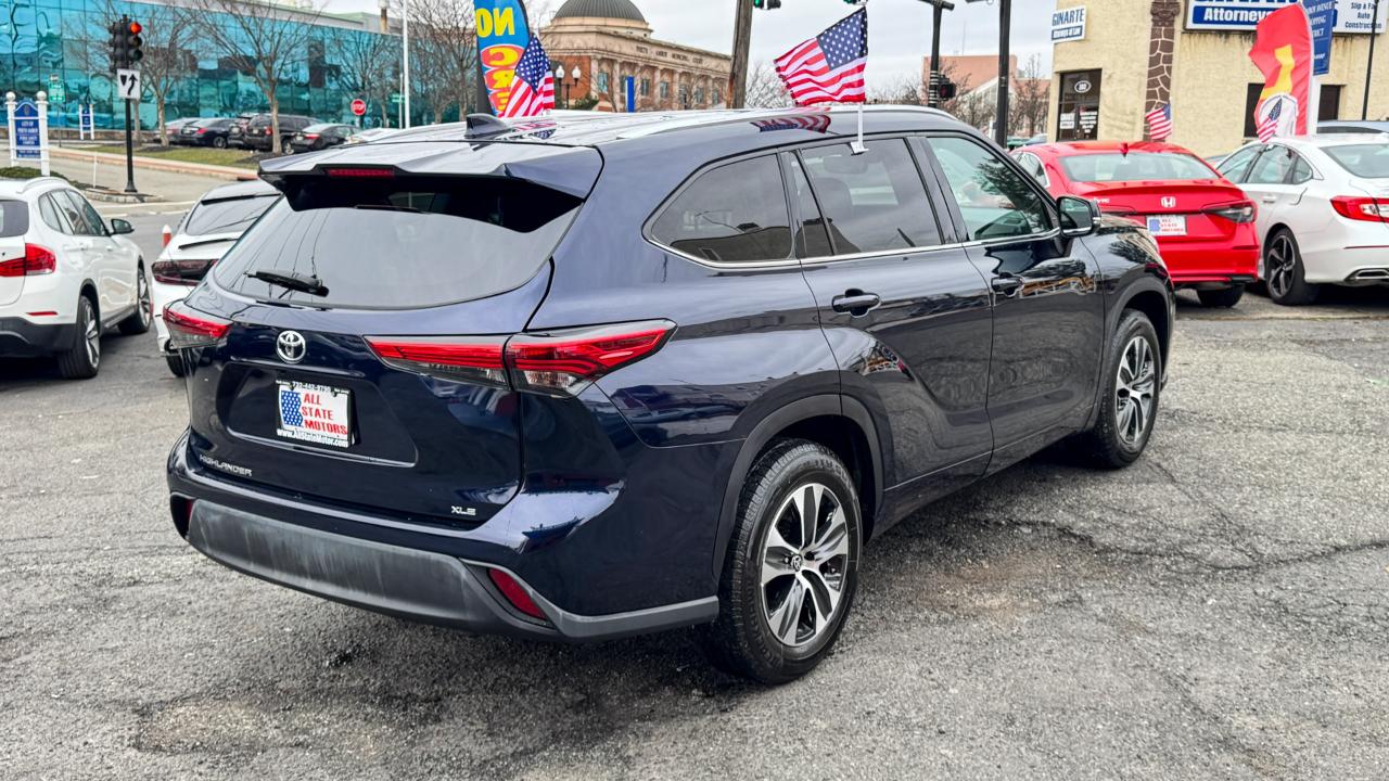 Toyota Highlander XLE FWD (Natl) 2021