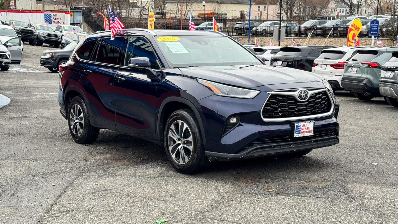 Toyota Highlander XLE FWD (Natl) 2021