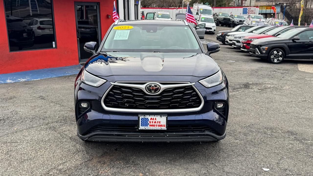 Toyota Highlander XLE FWD (Natl) 2021