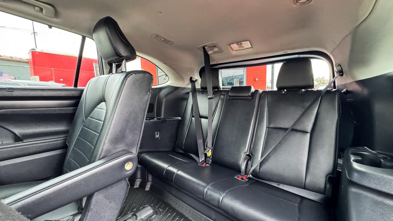 Toyota Highlander XLE FWD (Natl) 2021