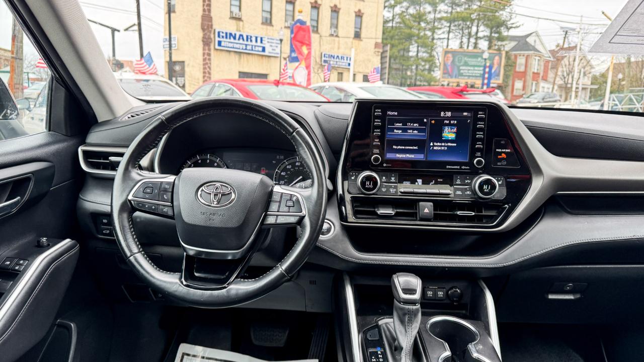 Toyota Highlander XLE FWD (Natl) 2021