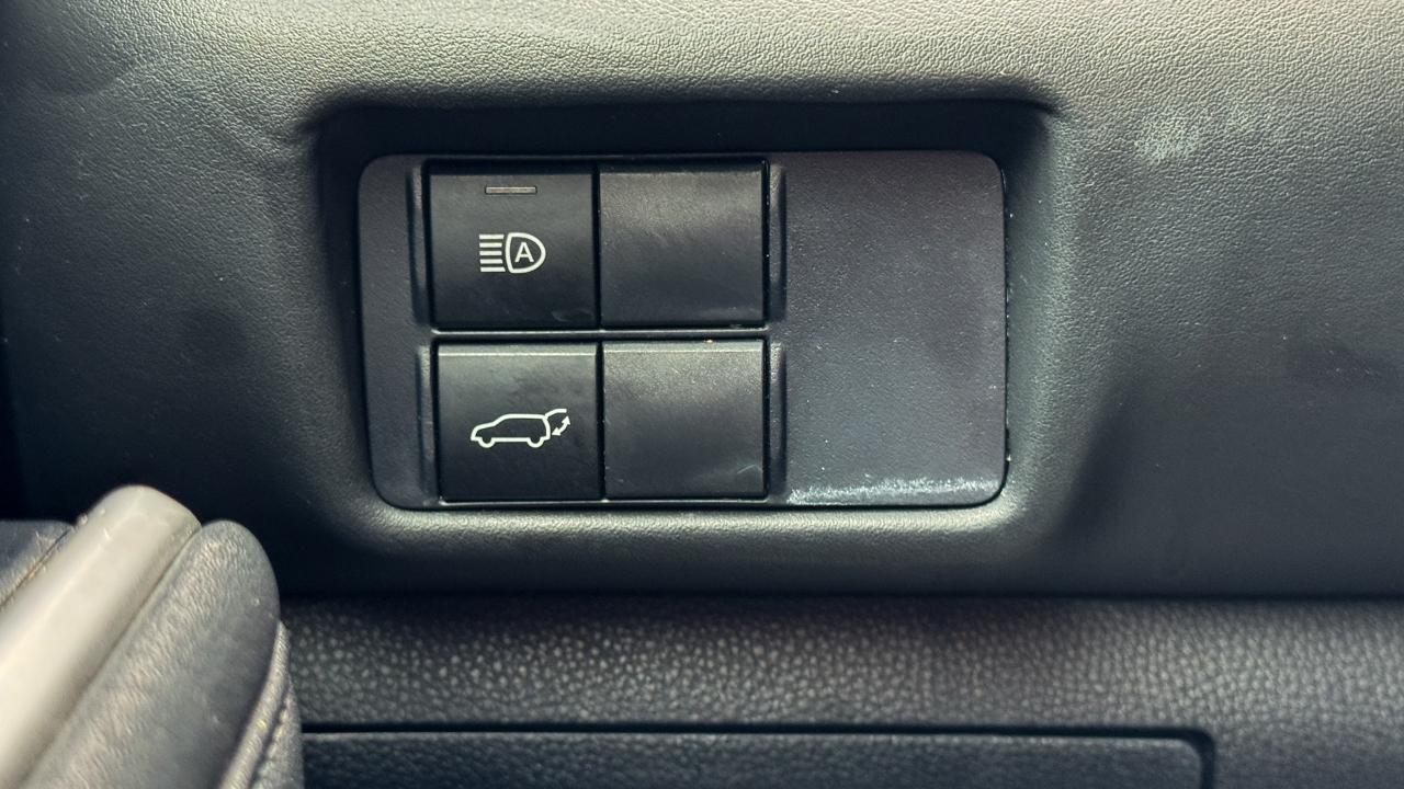 Toyota Highlander XLE FWD (Natl) 2021