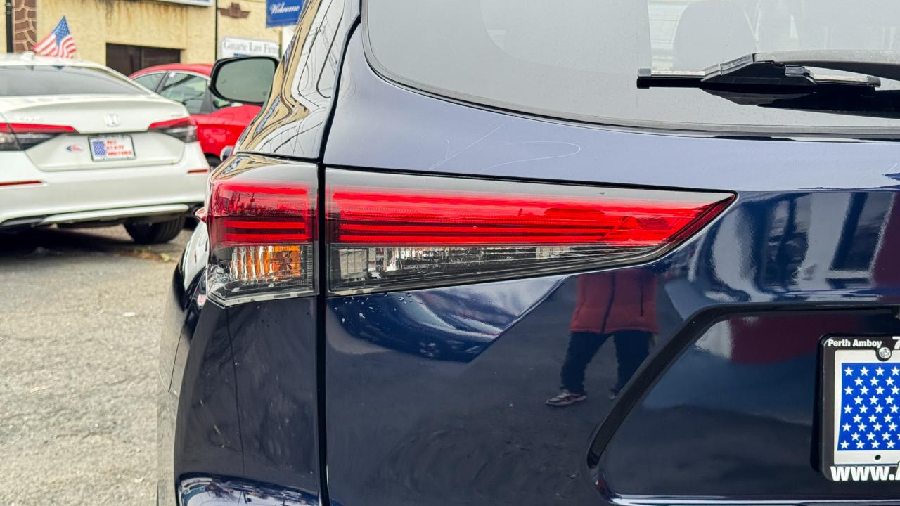 Toyota Highlander XLE FWD (Natl) 2021