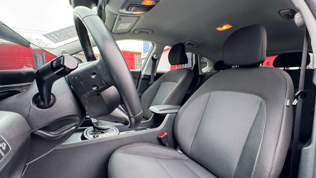 Hyundai Kona SEL FWD 2024