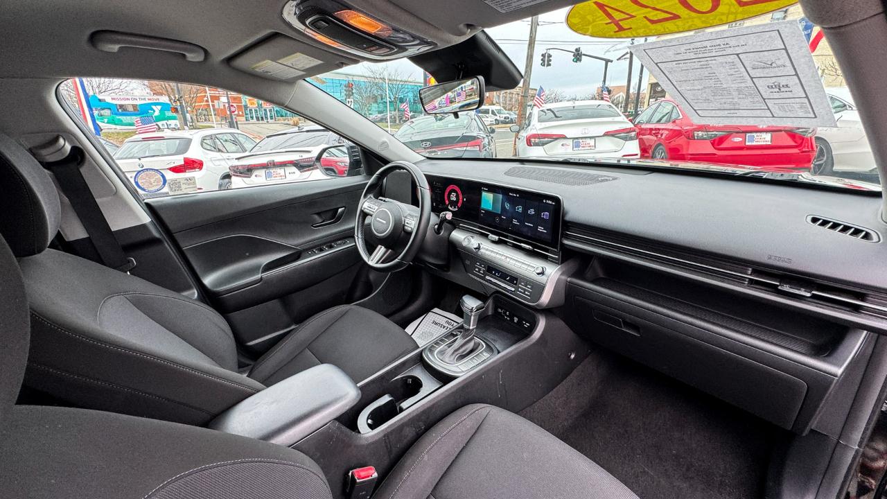 Hyundai Kona SEL FWD 2024